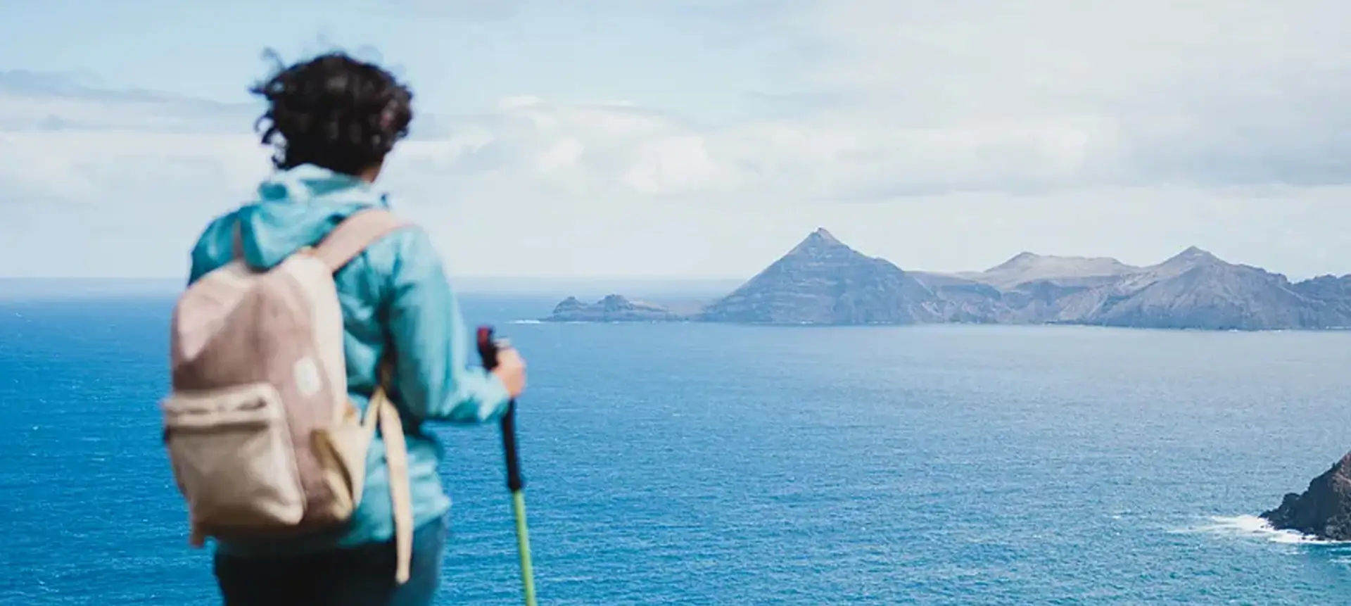 Shivya-Nath-overlooking-Robinson-Crusoe-Island
